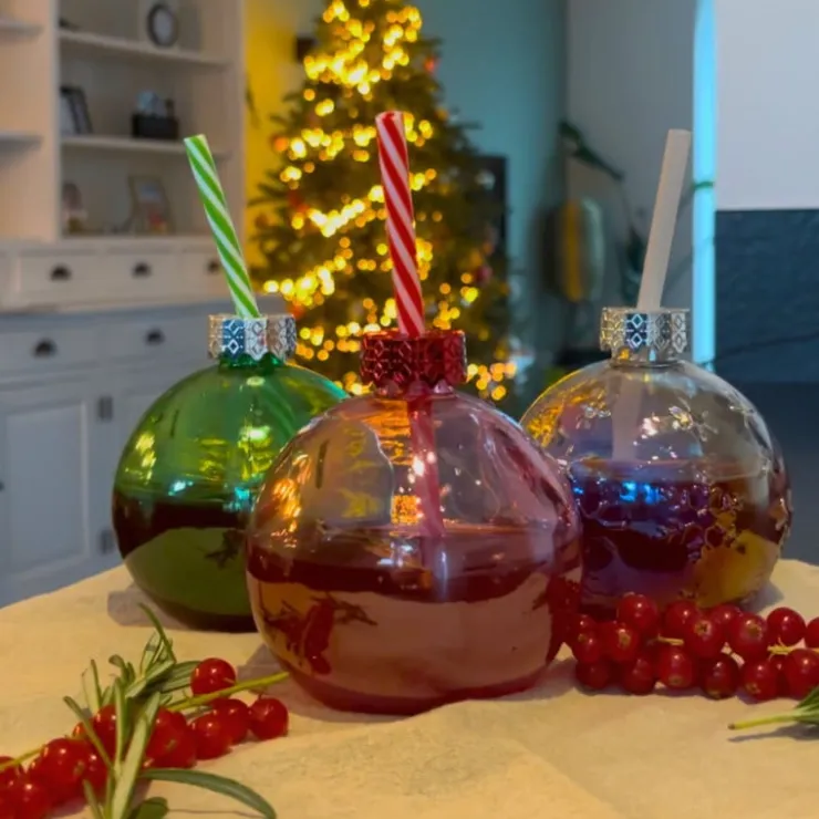 Xenos Drinkbeker kerstbal - diverse varianten- Kerstcadeaus