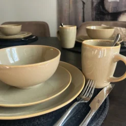 Xenos Serviesset - beige - 16-delig - 4 persoons - reactive glaze- Serviessets